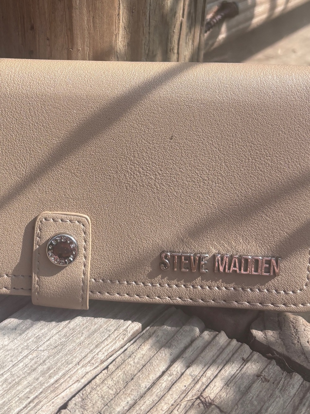 Steve Madden Beige Leather Zip Wallet with Silver Hardware